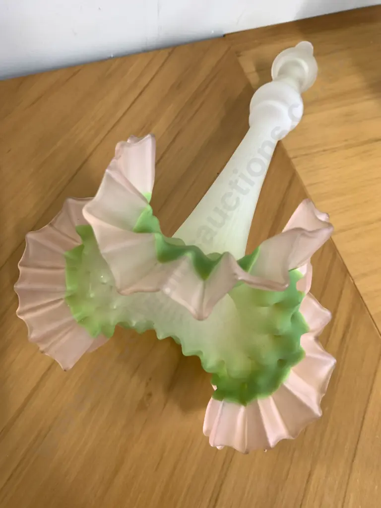 Stunning Vintage Trumpet Vase Epergne Single Stem Frosted Glass With Green / Pink Tones And Ruffled Edge H 40cm Image 1++