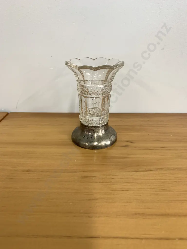 Cut Glass Vase With Hallmarked Silver Base H10cm Image 1++