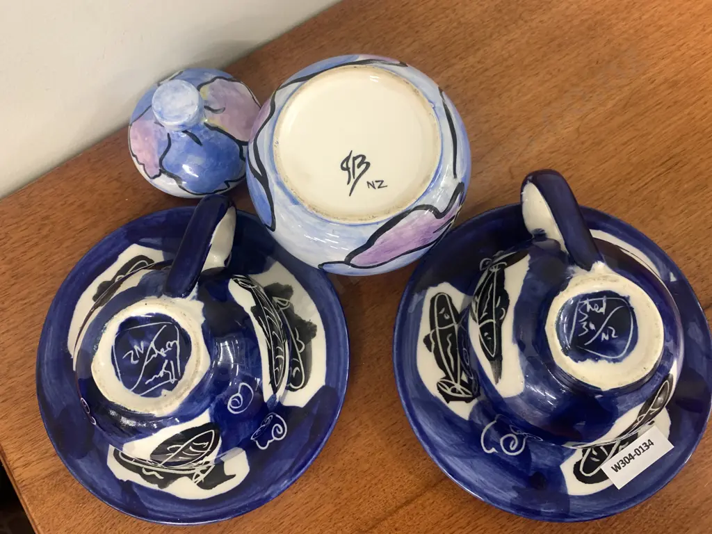 Assortment of NZ Pottery, Cup & Saucer x 2, Sugar Bowl, Signed Image 1++