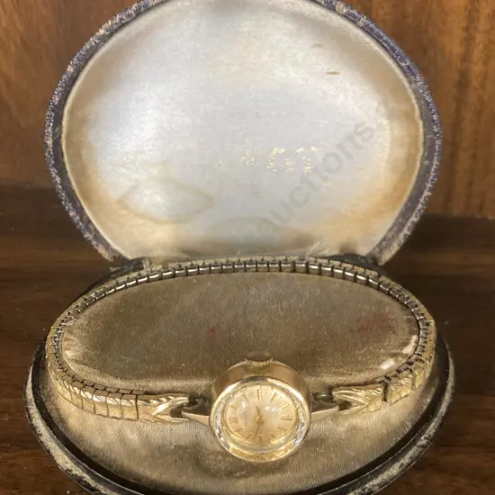 Beautiful Vintage TISSOT Women's Gold Coloured Watch with Original Clamshell Case