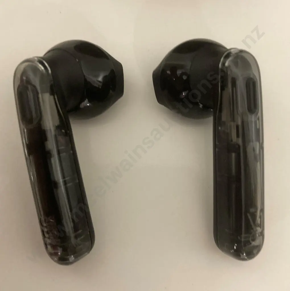 New JBL Tune 225 TWS True Wireless In-Ear Headphones (Ghost Black) Image 1++