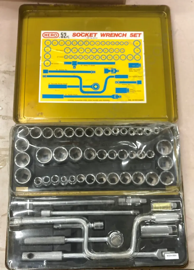 Hero (Japan) 52Pce Socket Wrench Set In Steel Case Image 1++