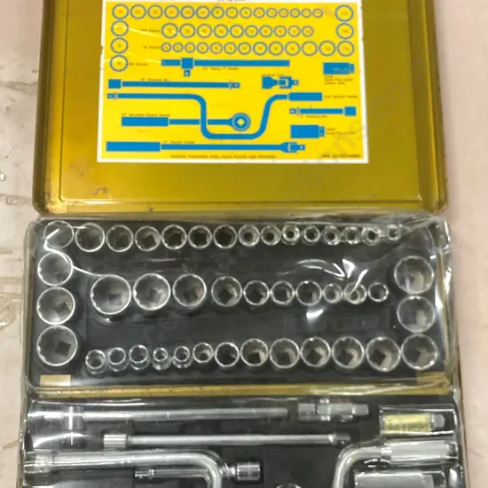 Hero (Japan) 52Pce Socket Wrench Set In Steel Case