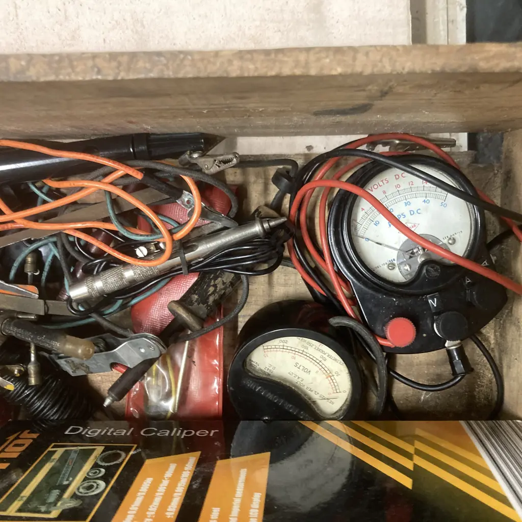 Vintage Box & Electrical Items, USA 627 Starter Current Gauge, Compression Tester, Digital Calipers, Assorted Gauges Etc Image 1++