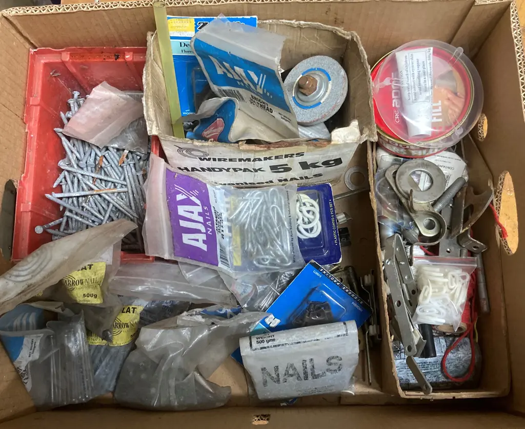 Box Lot Nails, Staples, Hardware, Ados Builders Fill Etc Image 1++