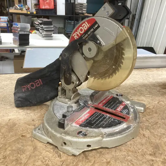 Ryobi 210mm Compound Mitre Saw, Model CMS812