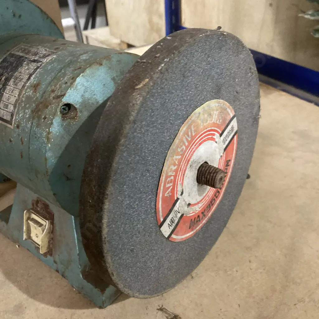 Lot of Two Bench Grinders Image 1++