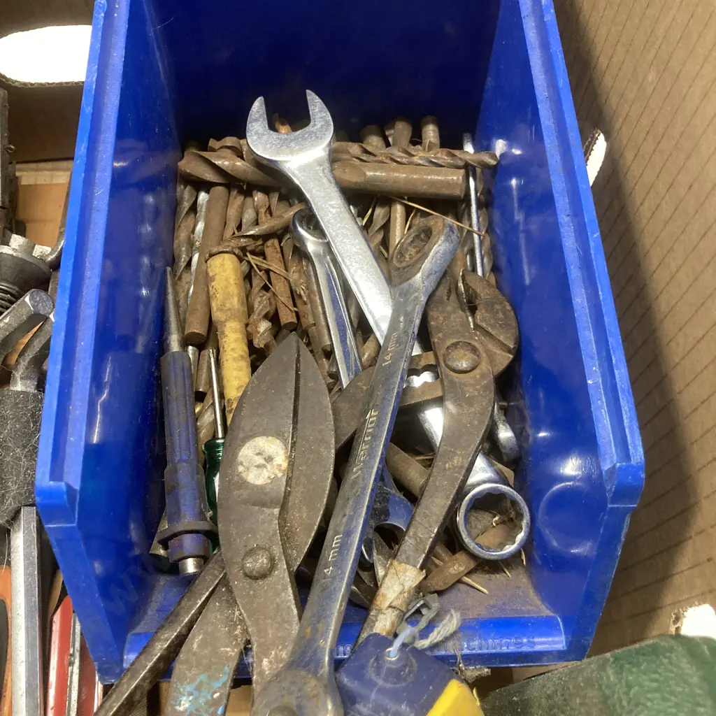 Box Lot Powerbuilt Steering Wheel Kit, Windscreen Removal Tool, Spanners, Drill Bits, Vice Grips, Screwdrivers Tools Etc Image 1++