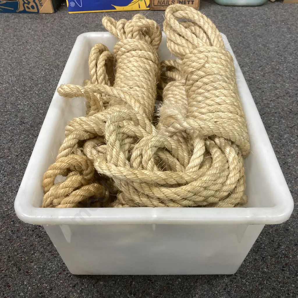 Six Ropes In Heavy Duty Plastic Bin Image 1++