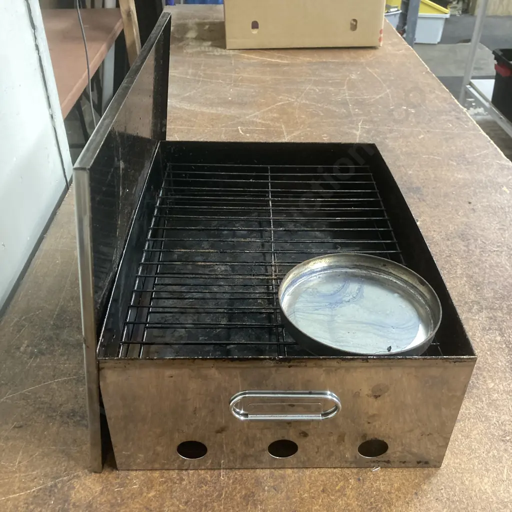 New Zealand Anglers Mate Stainless Steel Portable Smoker, H15 W44.5 D32.5cm Image 1++