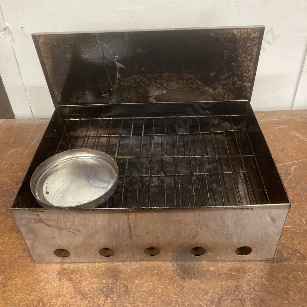 New Zealand Anglers Mate Stainless Steel Portable Smoker, H15 W44.5 D32.5cm Image 1++