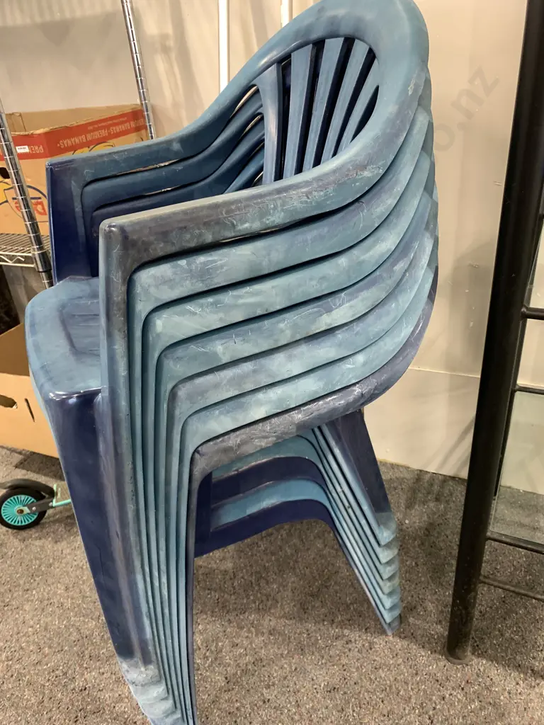 Set of 8 Blue PVC Armed Outdoor Stacking Chairs Image 1++