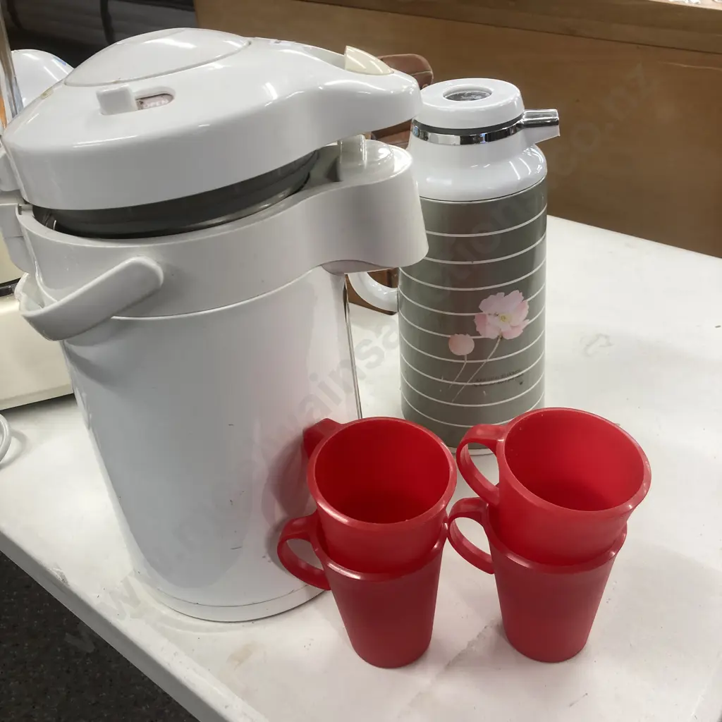 Vintage Pump Pot, Thermos & Set of Mugs (sold with -097) Image 1++