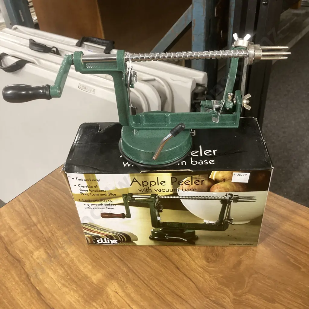Vintage Hanson Scales, Apple Peeler, Juice & Pasta Maker Image 1++