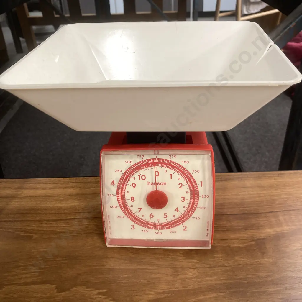 Vintage Hanson Scales, Apple Peeler, Juice & Pasta Maker Image 1++
