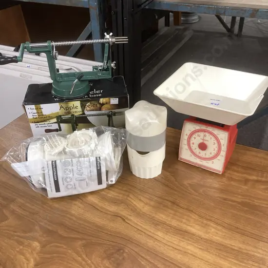Vintage Hanson Scales, Apple Peeler, Juice & Pasta Maker