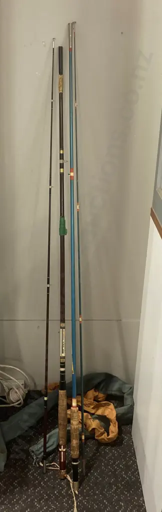 Rare Vintage NZ Made Kilwell-Abu Conolon 2Pce Fly Rod & Atlas GF No10 2Pce Fly Rod (Repaired) Image 1++