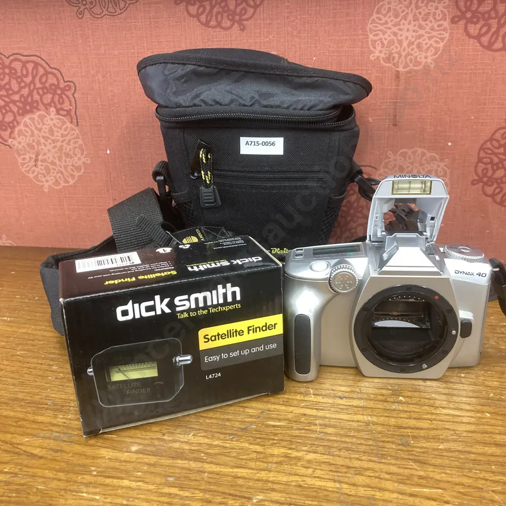 Vintage Minolta Dynax 40 SLR Camera Body, Camera Case, Dick Smith Satellite Finder, Amazon Kindle & Nextbook (No Leads) Image 1++