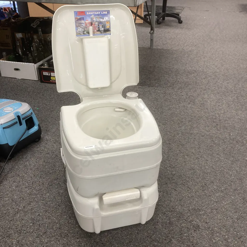 Fiamma Bi-Pot 39 Portable Toilet Image 1++