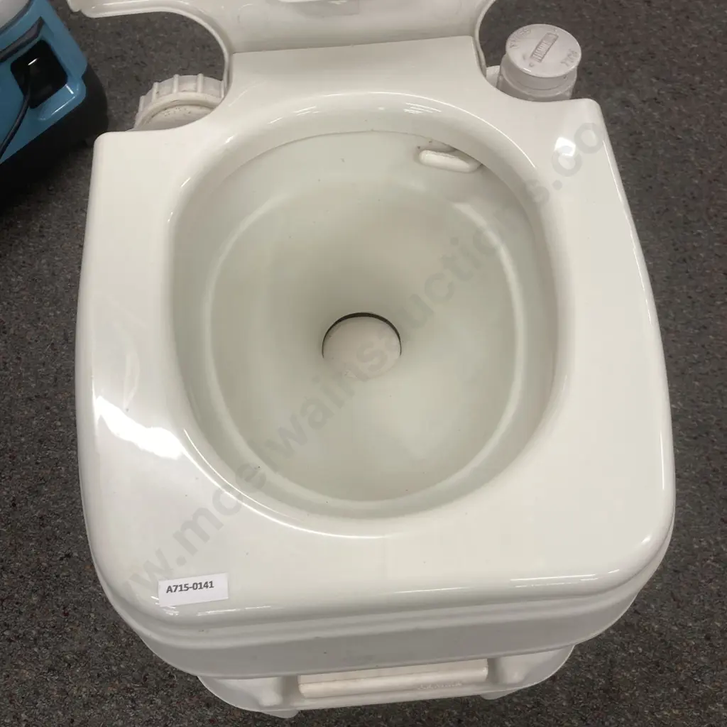 Fiamma Bi-Pot 39 Portable Toilet Image 1++
