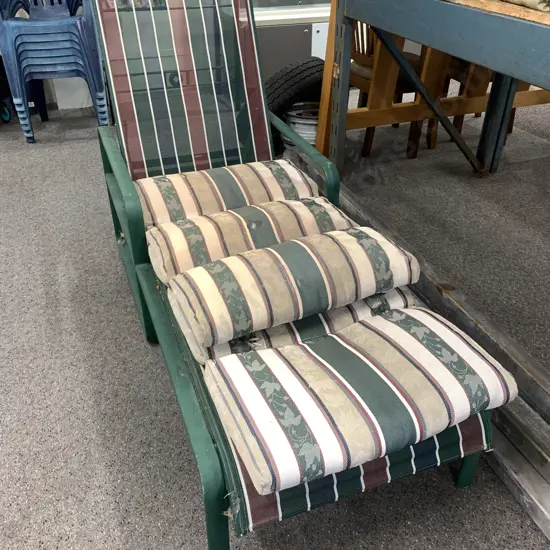 Green Aluminium Sun Lounger With Squab
