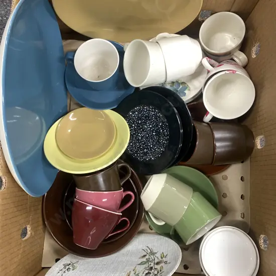 Box Lot of China Items Including Crown Lynn Etc