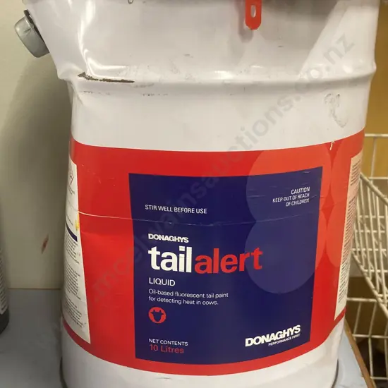 10 Litre Pail of Donaghys TailAlert Liquid, Red, BB June 22