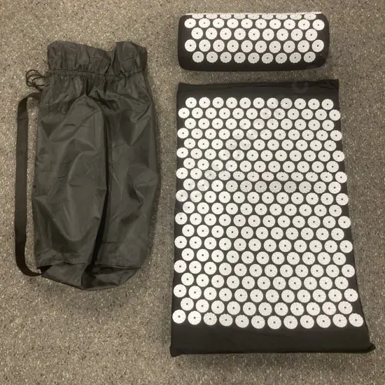 New Acupressure Mat And Pillow Set Black With Carry Bag