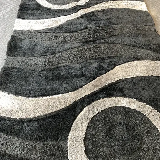 Lamis & Nur Floor Rug, 200 x 280cm, Black / Silver Cut Loop