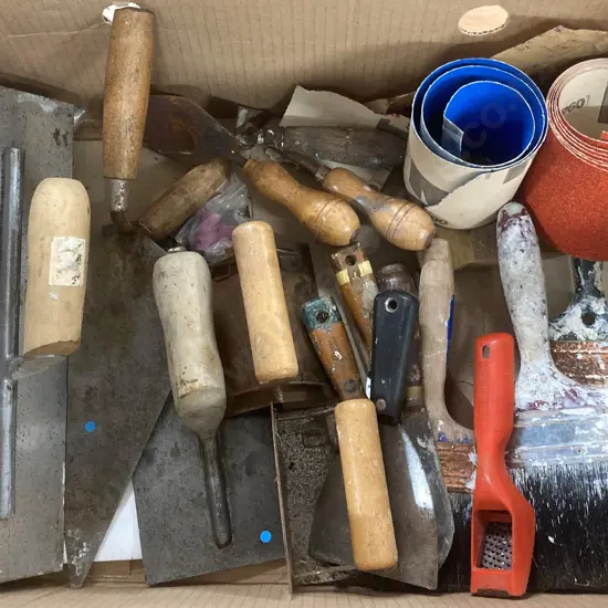 Box Lot Trowels, Paint Brushes, Sand Paper Etc