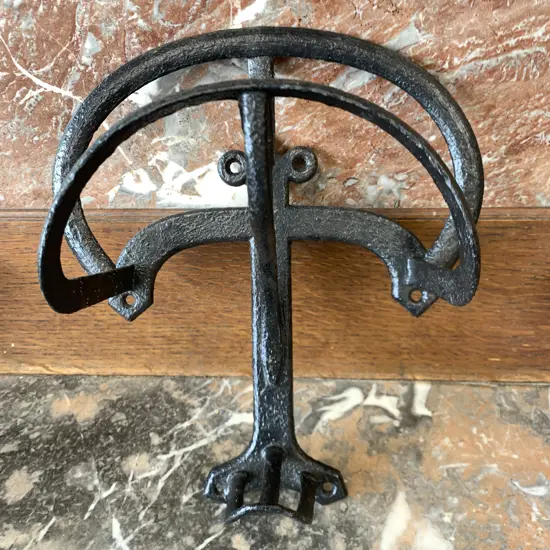 Black Cast Hose Hanger