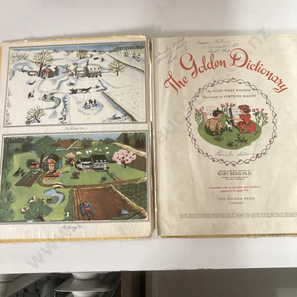 Vintage Books -  The Golden Dictionary (1944) Giant Golden Book - Ellen Wales Walpole, 33 x 25cm Image 1++