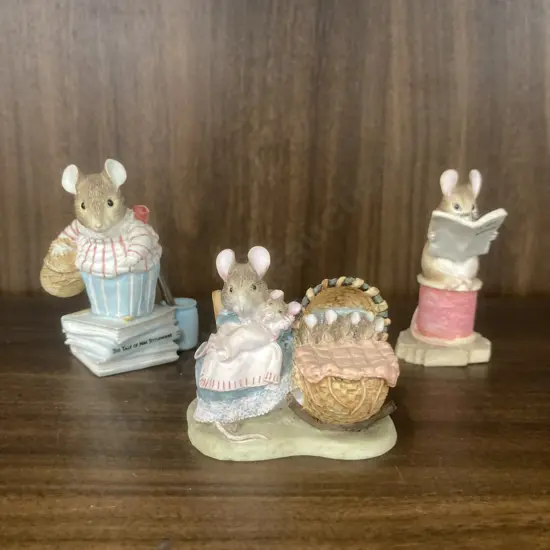 The World Of Beatrix Potter Hunca Munca, Mrs Tittlemouse, Tailor Of Gloucester Figurines