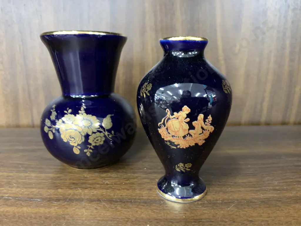 Assortment of Vintage Blue & Gold Limoge Items Lovers In Centre Vase H9.5cm & Floral Vase H10cm Image 1++