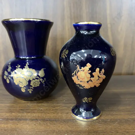 Assortment of Vintage Blue & Gold Limoge Items Lovers In Centre Vase H9.5cm & Floral Vase H10cm
