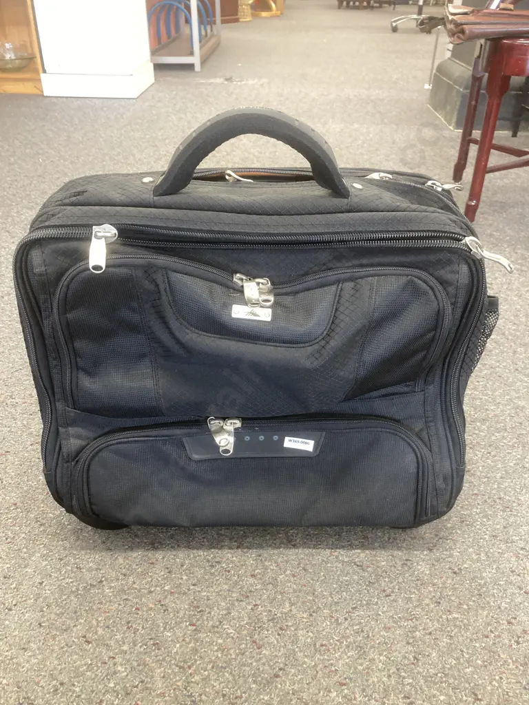 High Sierra Integral Wheeled Computer Briefcase / Laptop Bag, 37 x 46cm Image 1++