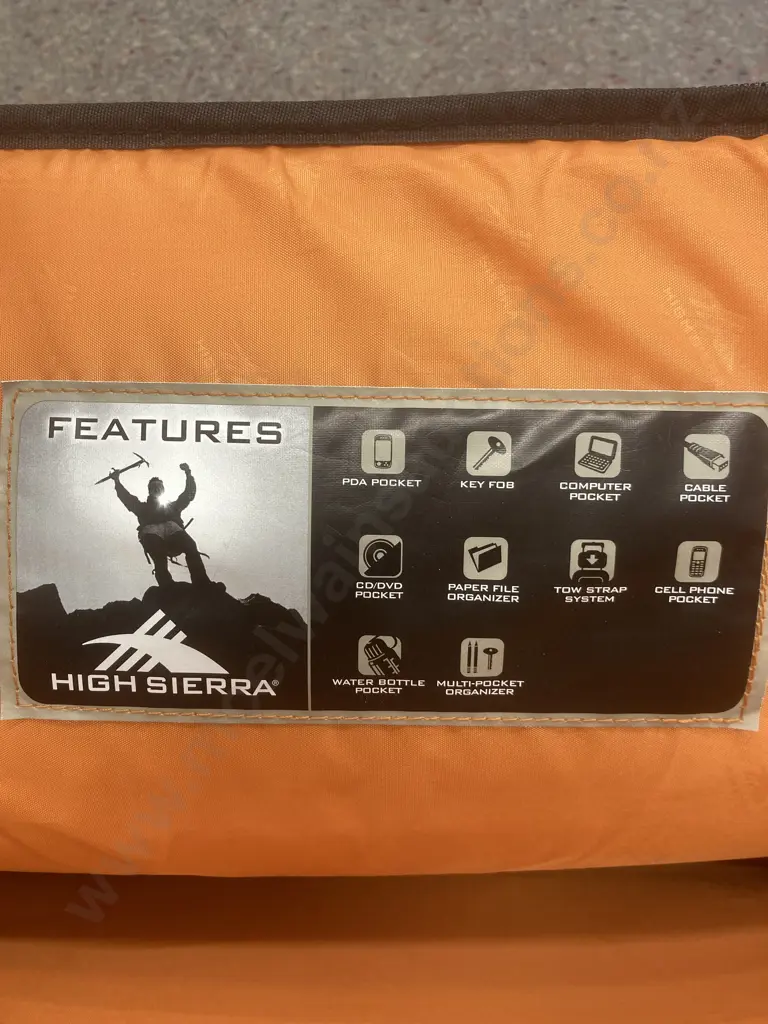High Sierra Integral Wheeled Computer Briefcase / Laptop Bag, 37 x 46cm Image 1++