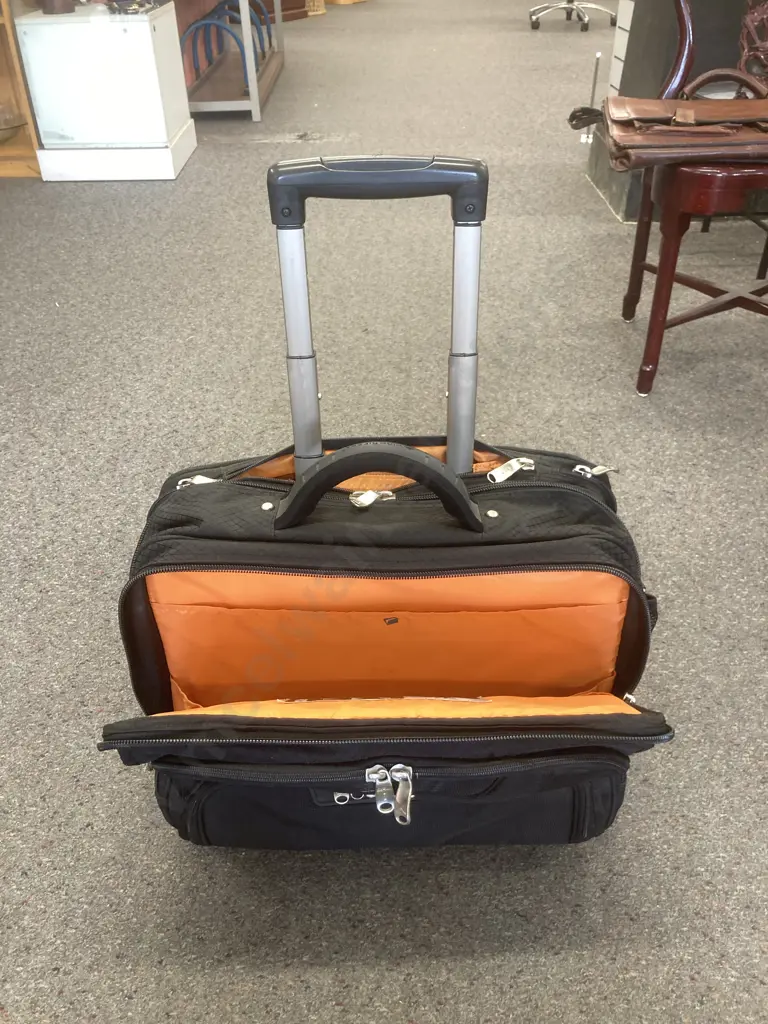 High Sierra Integral Wheeled Computer Briefcase / Laptop Bag, 37 x 46cm Image 1++