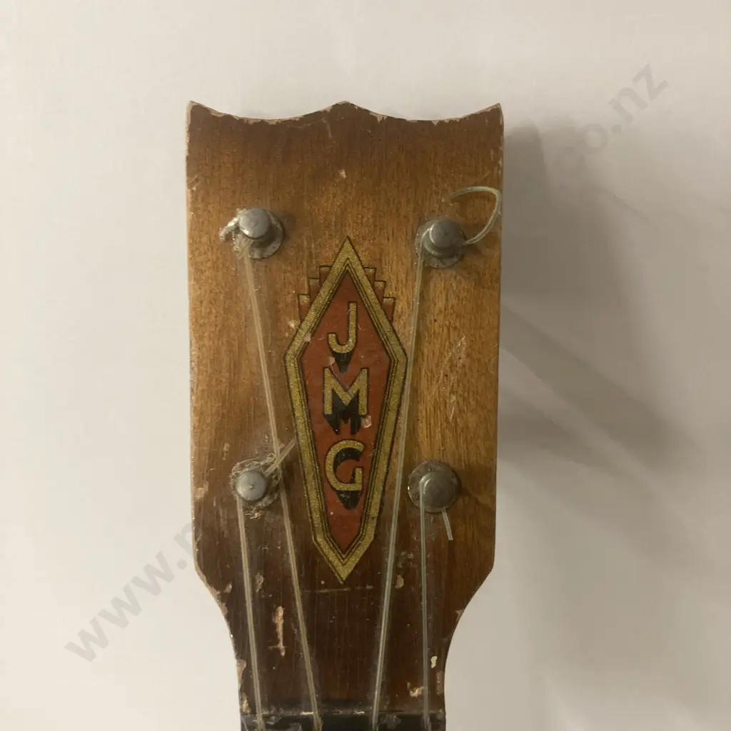 Rare 1940s Australian Ukulele by Jack Maskell Guitars (JMG), With Original Case Image 1++