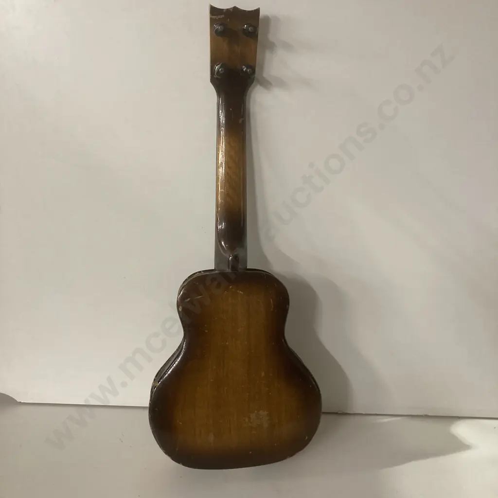 Rare 1940s Australian Ukulele by Jack Maskell Guitars (JMG), With Original Case Image 1++