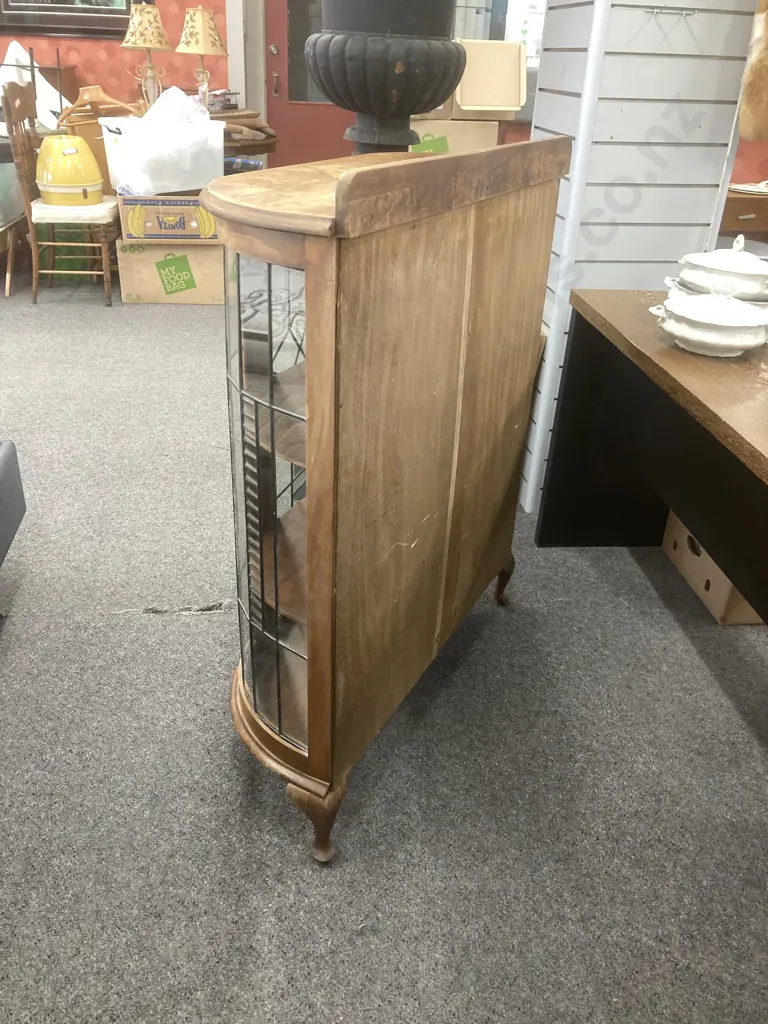 1920's Bow Front Leadlight China Display Cabinet, Single Door With key, Cabriole Legs, 2 Wooden Shelves, H114 W94 D35.5c Image 1++
