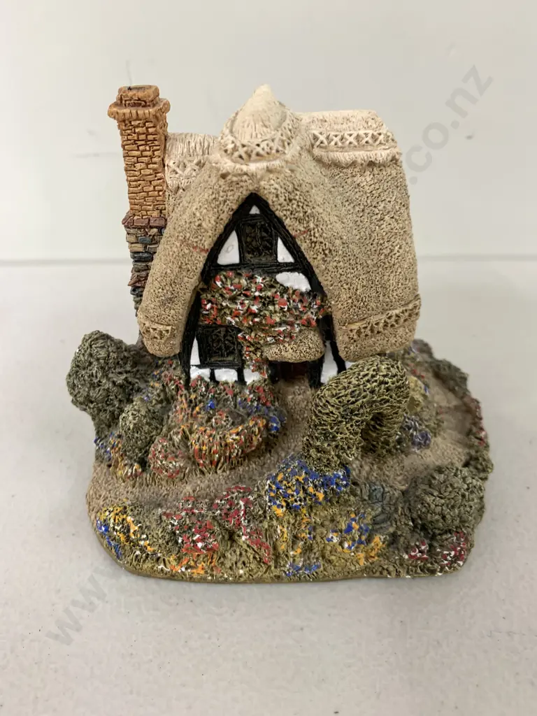 Lilliput Lane Summer Glaze Ornament Image 1++