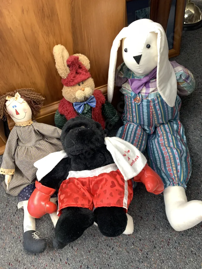 Assortment of Vintage Soft Toys Image 1++