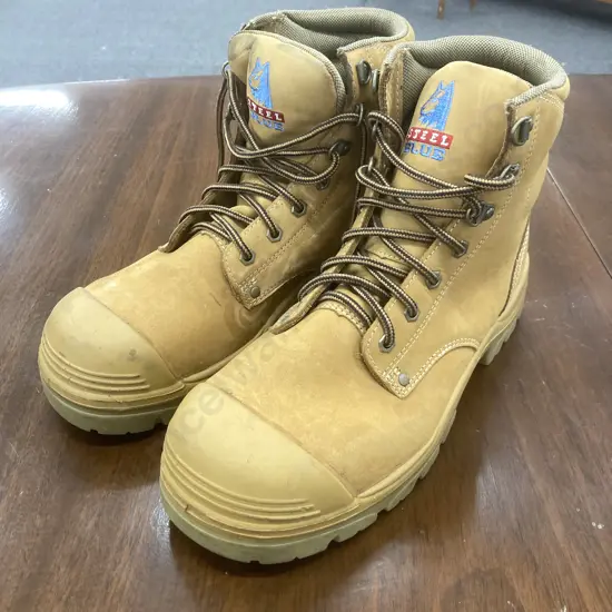 Pair of Steel Blue Safety Boots, Sz 9 1/2
