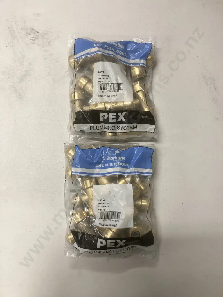 Lot of SharkBite F412 Tee Reducing 20 x 20 x 16, 2 Bags of 10 Image 1++