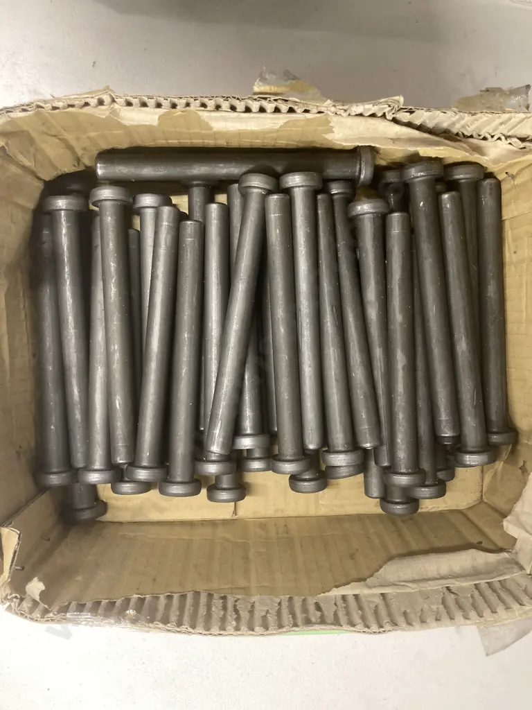Box of Approx 30 Track Roller Pins? 205mm x 18mm, 30mm Head 'SINOARS-S' Image 1++
