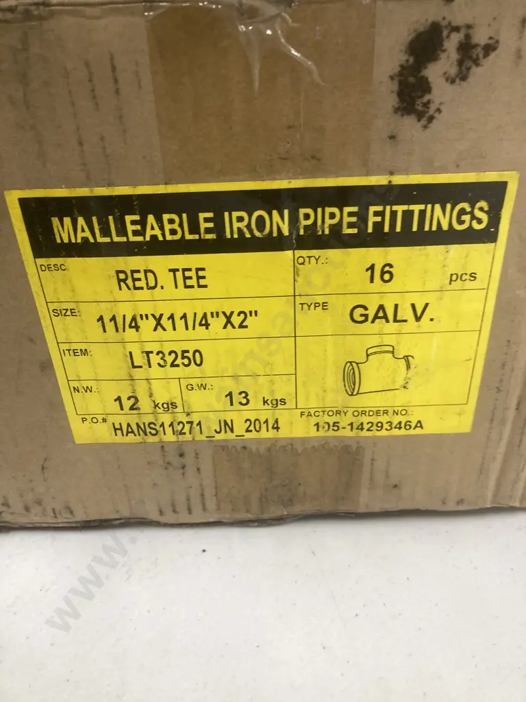 Box of 16 Malleable Iron Pipe Fittings 11/4 x 11/4 x 2" Galv, Red. Tee Image 1++