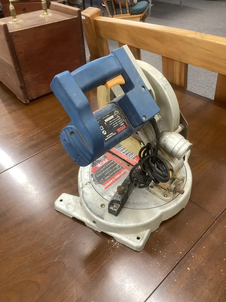 Ryobi CMS812 210mm Compound Mitre Saw Image 1++