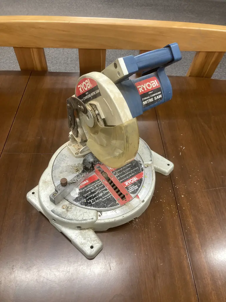 Ryobi CMS812 210mm Compound Mitre Saw Image 1++