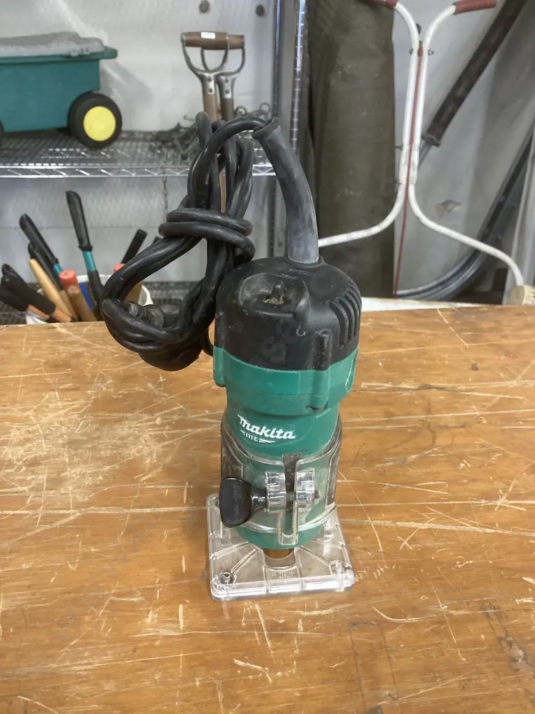 Makita M3700 Router Image 1++